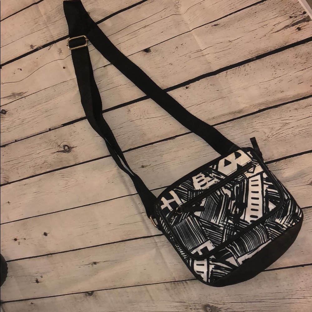 ☀️🏄‍♀️Easy Spirit Nylon Crossbody Purse☀️🏄‍♀️